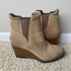 Sorel Addington Chelsea Block Heel Wedge Ankle Boots Tan Brown waterproof 8.5